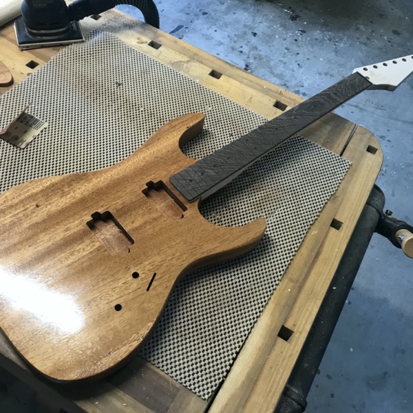 Guitar body